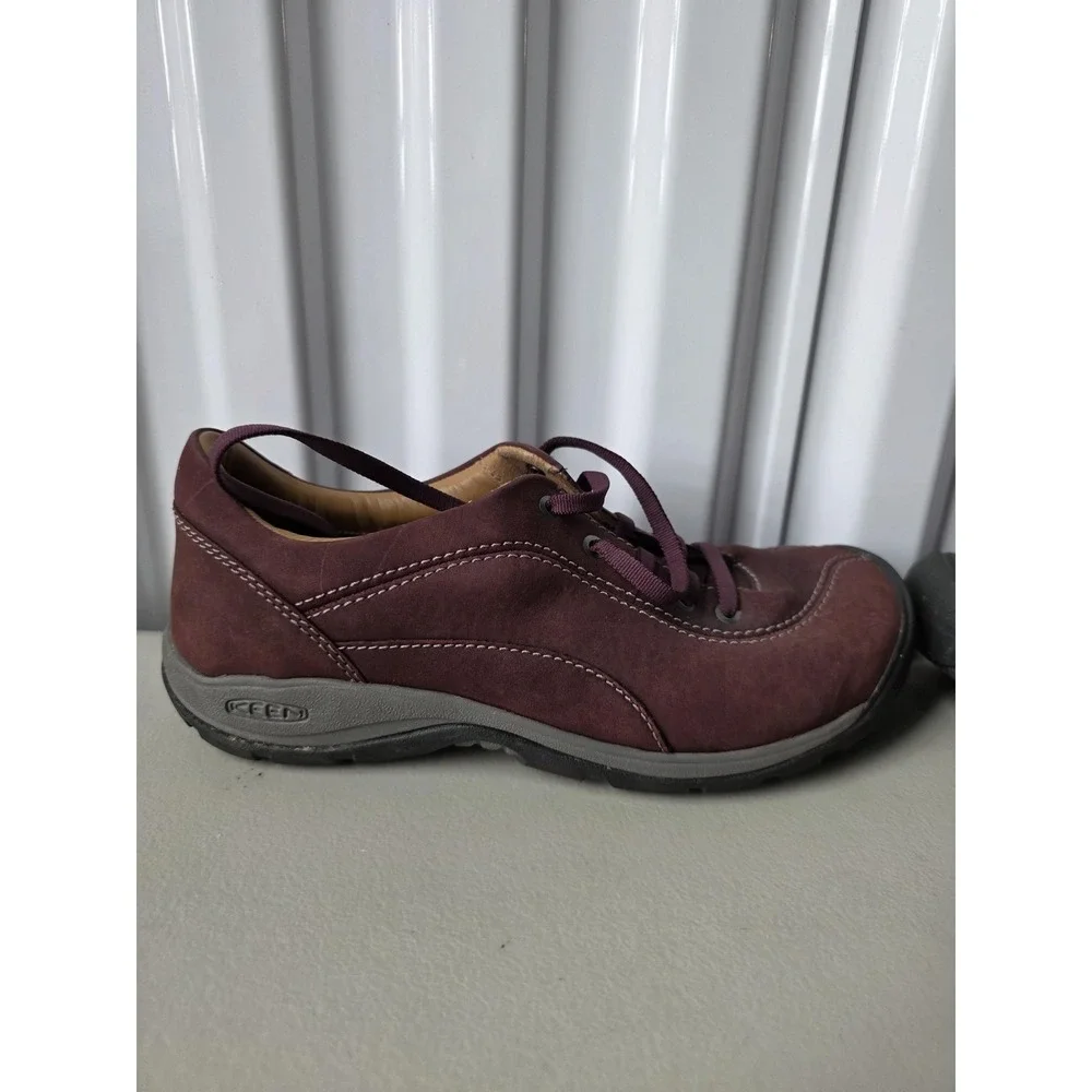 Keen Shoes Womens Size 8.5 Purple Nubuck Lace Up Casual Walking Sneaker Comfort